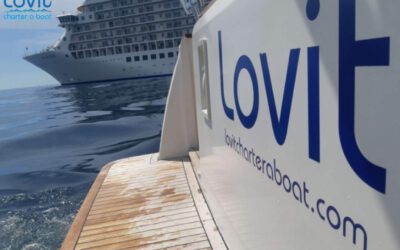 Relax on a boat with Lovit Charter