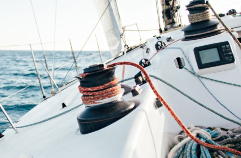 Explore the Secrets of Sailing: Basic Lessons for Beginners Who Want to Enjoy a Day at Sea