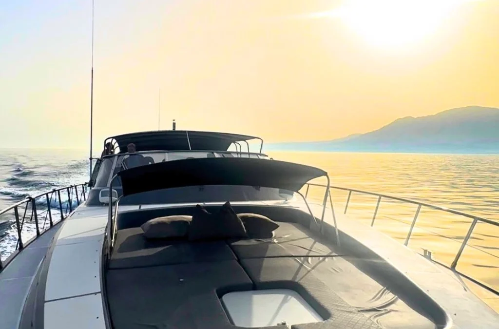 Dinner on a Yacht in Puerto Banús: Private Chef, Sunset and Sea